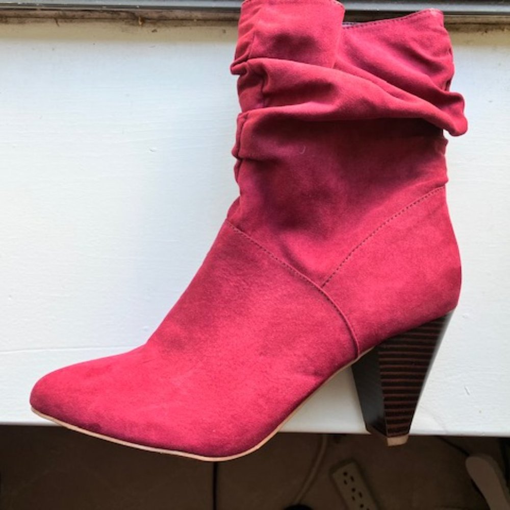 NEW! Red Wine Colored Faux Suede Slouch Boots by KAARI BLUE - Size 7.5M